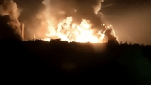 ВСУ уничтожили один из крупнейших российских складов боеприпасов в Снежном У Сніжному пролунав вибух на військовій базі Сніжнянськхіммаш — 4 липня 2022