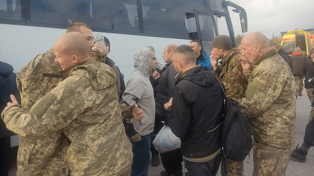 Оборонці ЧАЕС, Азовці та морська піхота: у ГУР розкрили деталі чергового обміну полоненими