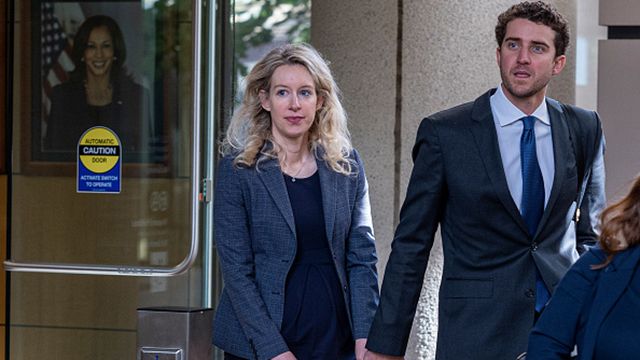 За махинации с анализами: основательница Theranos Элизабет Холмс получила 11 лет тюрьмы Елізабет Голмс