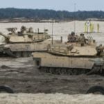 Україна отримала першу партію танків Abrams від Австралії