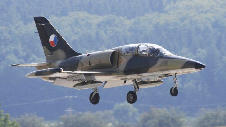 Штурмовик L-159 ALCA