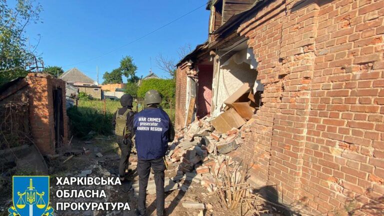 Повреждены дома и есть погибшие: РФ обстреляла три района Харьковщины