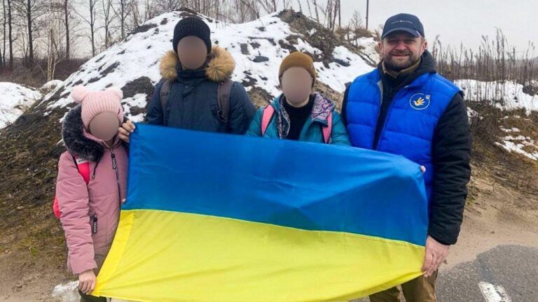 Хороші новини: Україні вдалося повернути трьох дітей додому