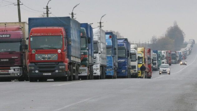 Польські фермери продовжили блокування ПП Рава-Руська – Гребенне: що відомо фури, кордон, вантажівки