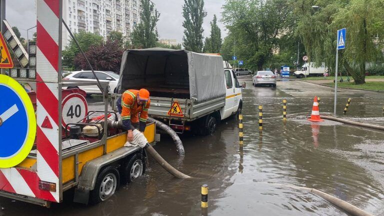 затоплений Київ