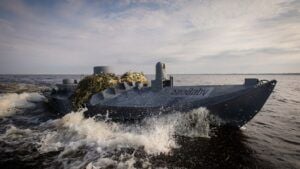 Украина рекордно атаковала российские НПЗ и танкеры в ноябре Морські дрони Sea Baby