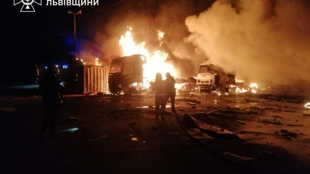 Уламки Шахеда спричинили пожежу під Львовом