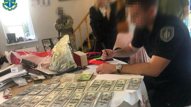 На Дніпропетровщині ДБР викрило масштабну оборудку під час закупівлі одягу для військових