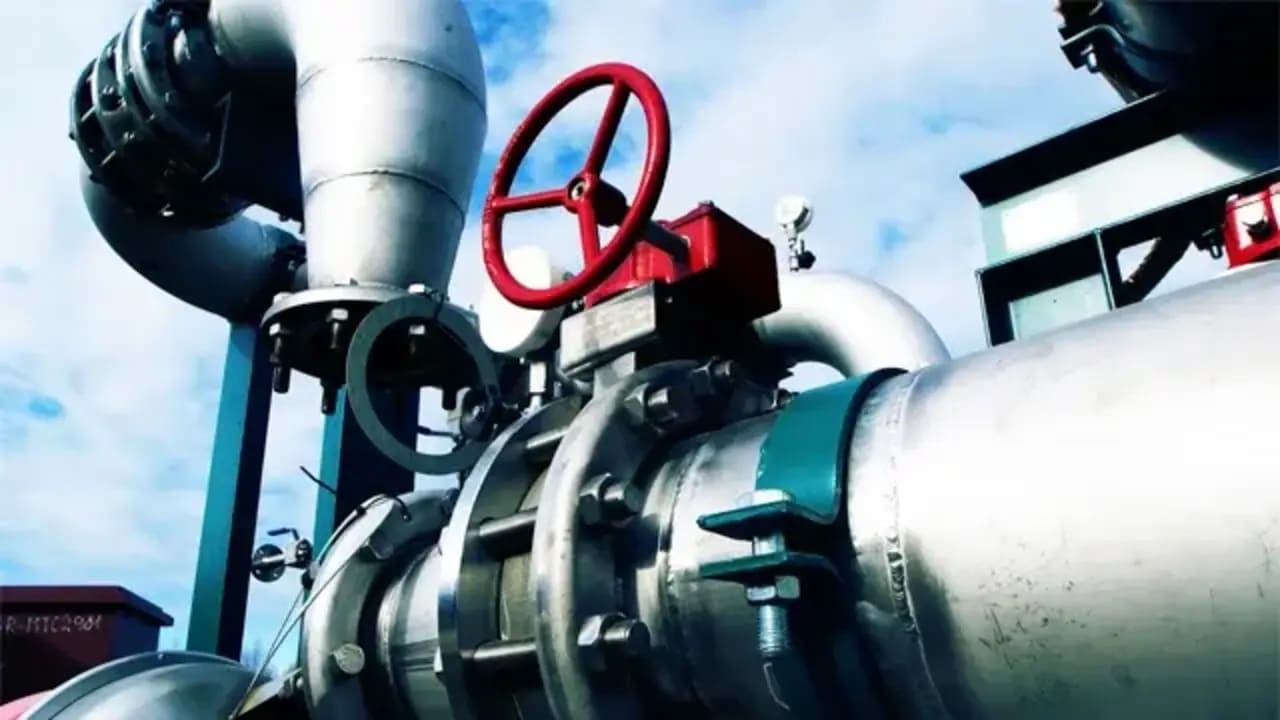 Європарламент підтримав план відмови від російського газу до кінця 2027 року