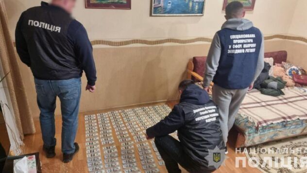 обшуки Нацполіції