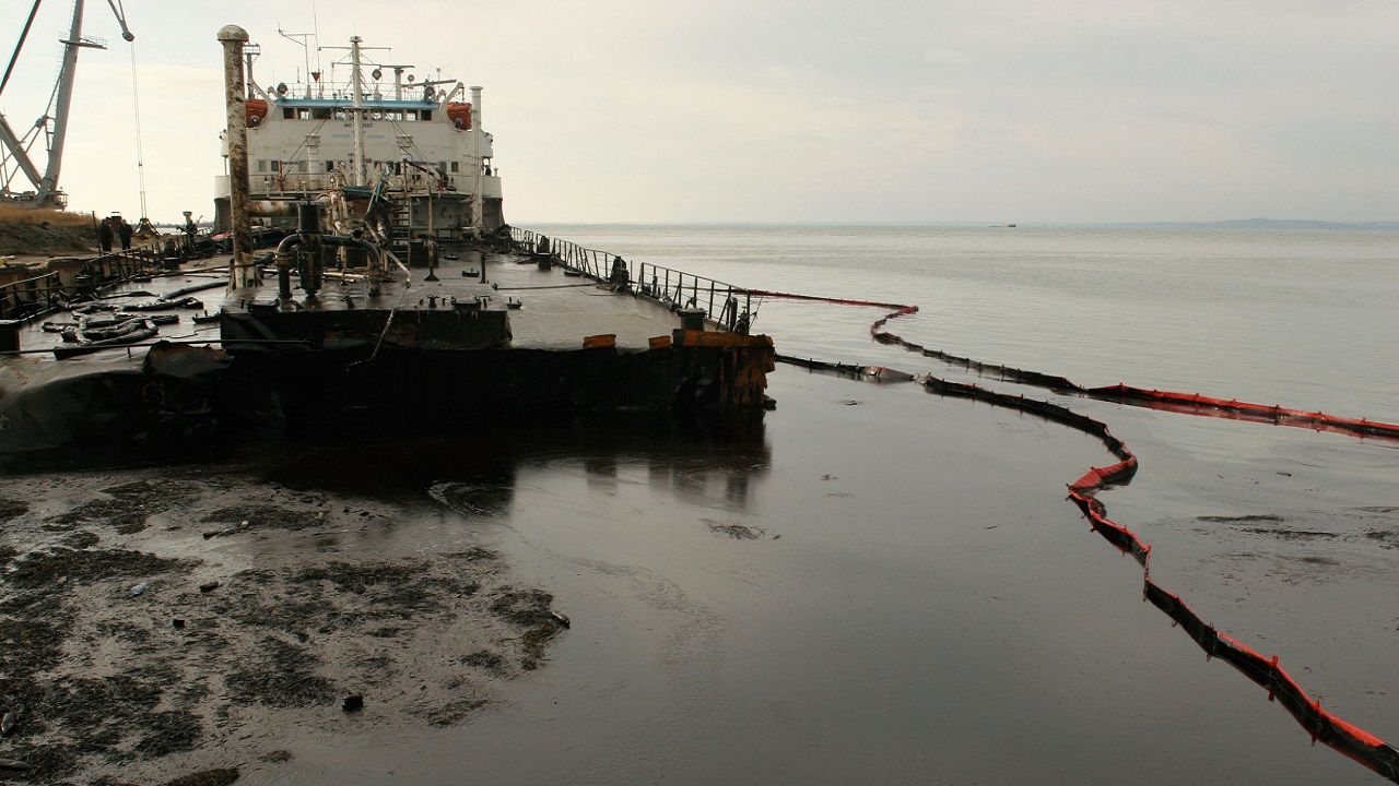 Єврорада наклала санкції на 41 судно російського тіньового флоту