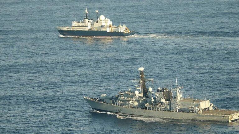 судно РФ Янтарь