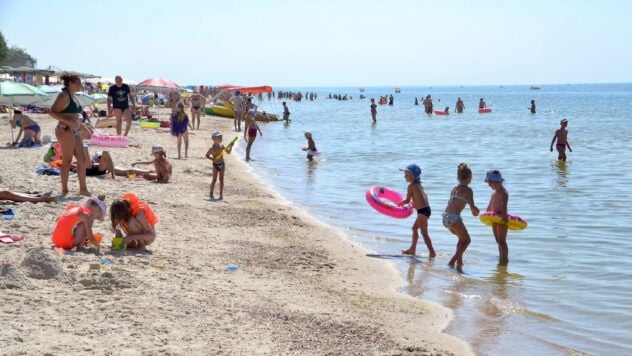 На яких пляжах України можна купатися: перелік від МОЗу Пляжний сезон