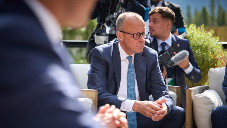 Канцлер Германии оценил прогресс в урегулировании войны РФ против Украины