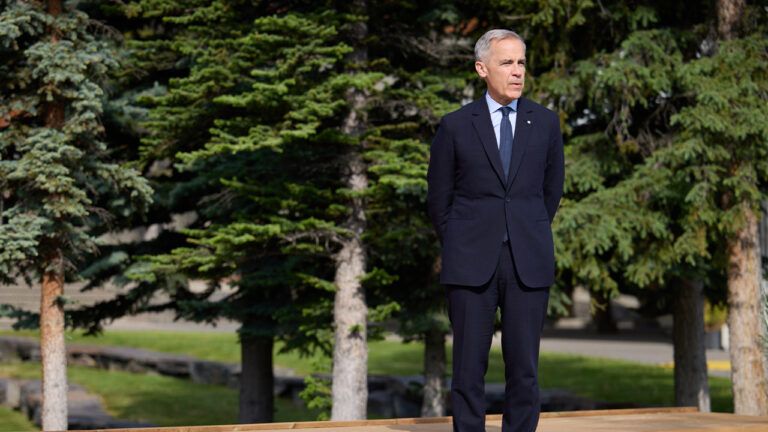 Карни не исключает отправки канадских военных в Украину