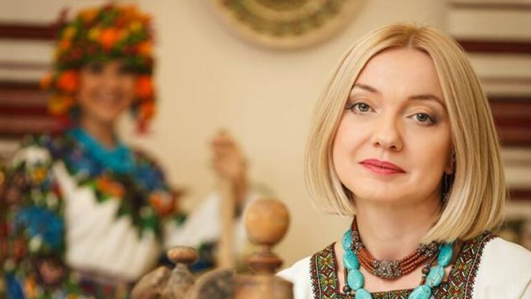 Олена Івановська