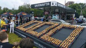 Рекорд із приготування хот-догів на АЗК Укрнафта