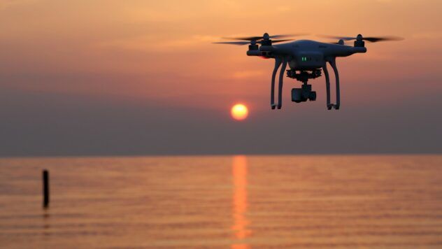 Первое применение FPV-дронов в открытом море: ГУР показало видео уникальной операции морські дрони операція ГУР