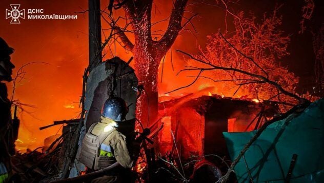 Вибух у Миколаєві: зруйновано будинки, спалахнула пожежа атака Миколаєва 2 серпня 2025 року