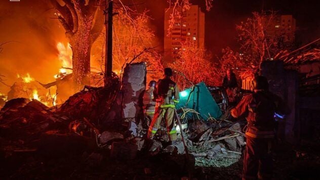 Ракетна атака на Миколаїв: пошкоджено 35 будинків, автівки, є постраждалі Атака на Миколаїв 2 серпня 2025: наслідки
