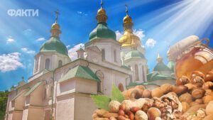 Поздравления с Ореховым Спасом 2025 в картинках, стихах и прозе
