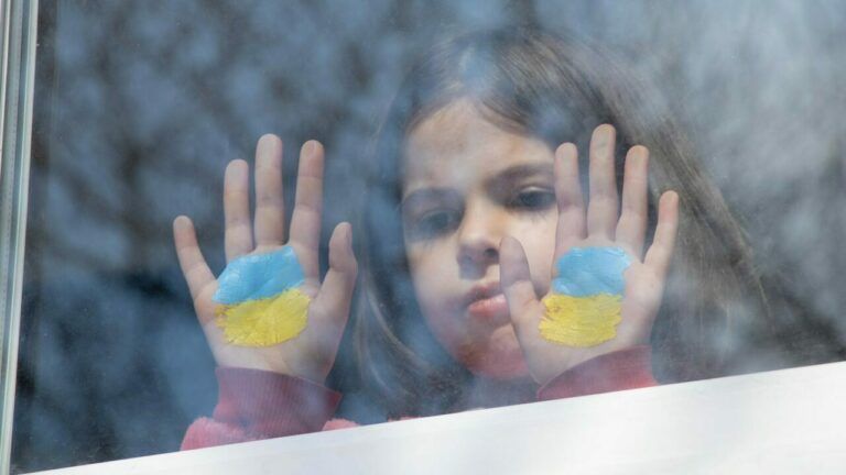 дитина, українка