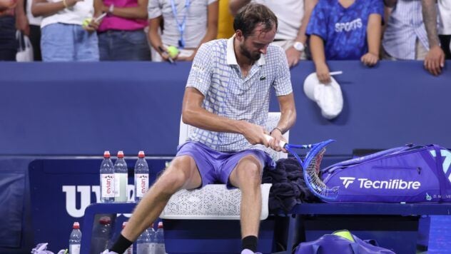 Росіянин Медведєв зірвався після поразки на US Open і довго трощив ракетку істерика даніїла медведєва