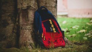 що потрібно брати до школи під час воєнного стану