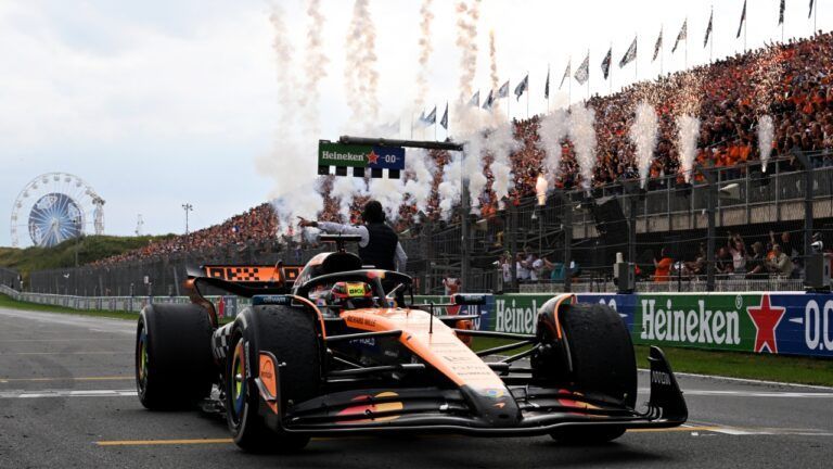 Піастрі McLaren