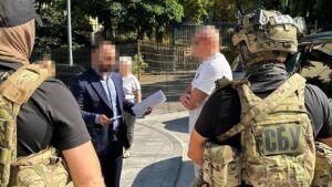 СБУ затримала топподатківця, який створив конвертцентр