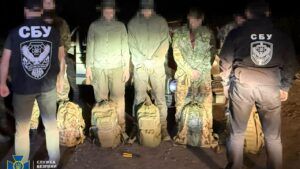 СБУ та Нацполіція затримали 10 організаторів схем ухилення від мобілізації