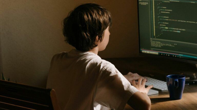 ChatGPT і безпека підлітків