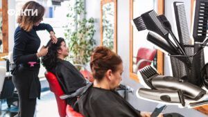 місячний календар стрижок на жовтень 2025