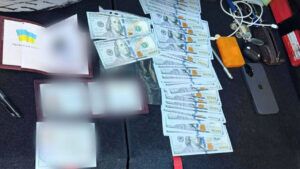 У Львівській області затримали підполковника Міноборони за $12 тис. хабаря