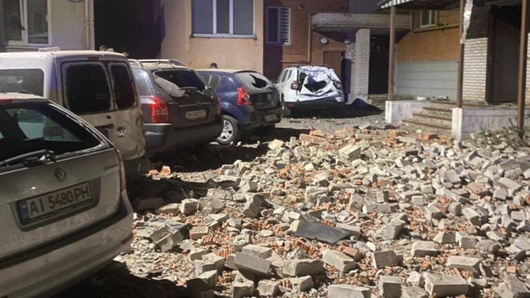 Вибухи в Київській області