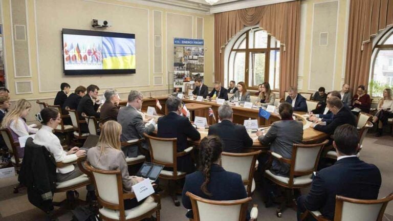 Посли G7 провели переговори з Україною
