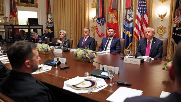Трамп підтвердив, що говоритиме із Зеленським про Томагавки Трамп та Зеленський