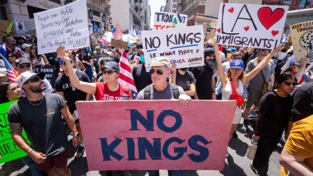 Без королей: в США вспыхнули протесты против политики Трампа В США прошли массовые акции протеста против политики президента Трампа