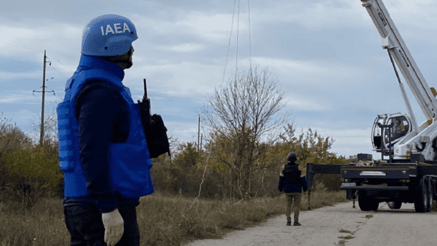 После 4 недель блэкаута: на Запорожской АЭС начат ремонт линий электропередач к ЗНПП ремонт на заес