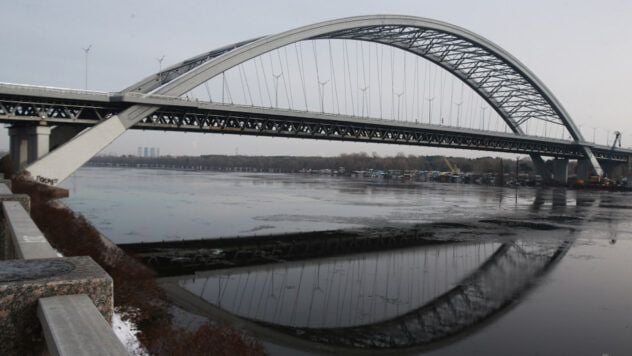 Подільський міст у Києві не працюватиме під час повітряних тривог