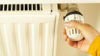 як спустити повітря з системи опалення