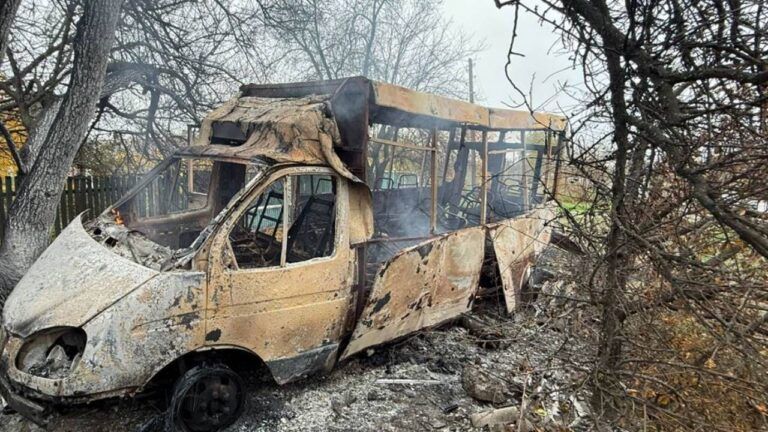 дрон атакував маршрутку на Донеччині 8 листопада