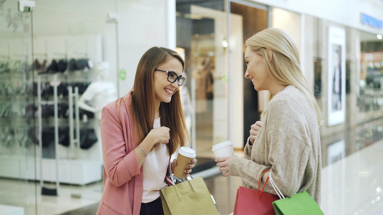 Четыре ловушки Черной пятницы, которые заставляют тратить больше Фото 1 Чорна п'ятниця 2025