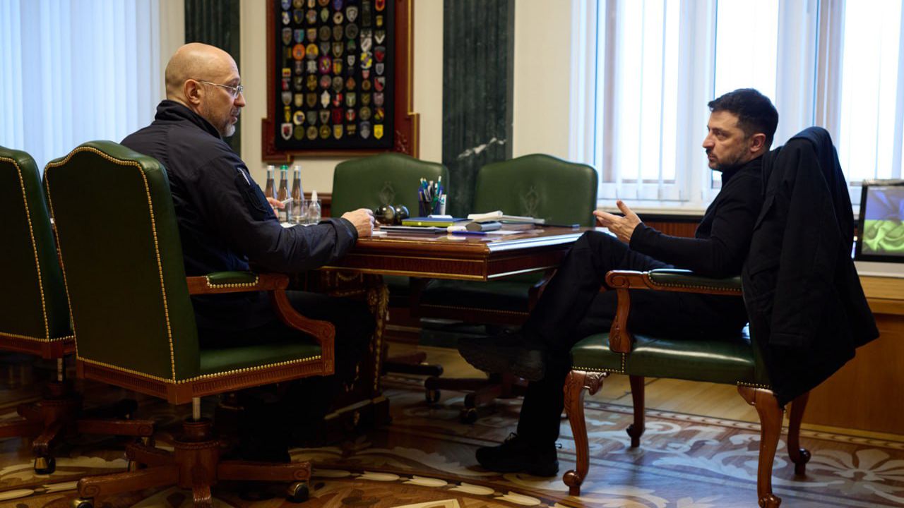 Хід бойових дій показав нові пріоритети: Зеленський анонсував зміну плану оборони України