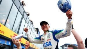 Red Bull оголосив, хто стане напарником Ферстаппена на сезон-2026 Ізак Аджар