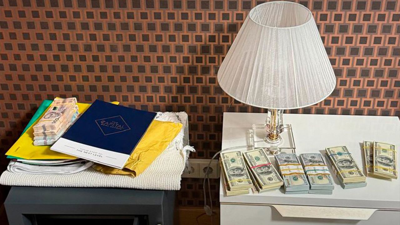 Обшуки в Анни Скороход