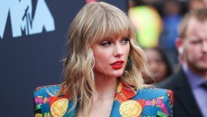 Тейлор Свіфт