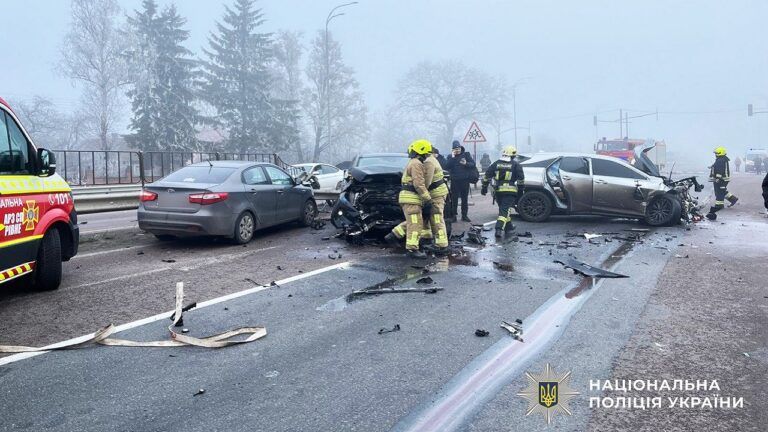 ДТП біля Рівного 20 грудня: наслідки зіткнення на трасі Київ-Чоп