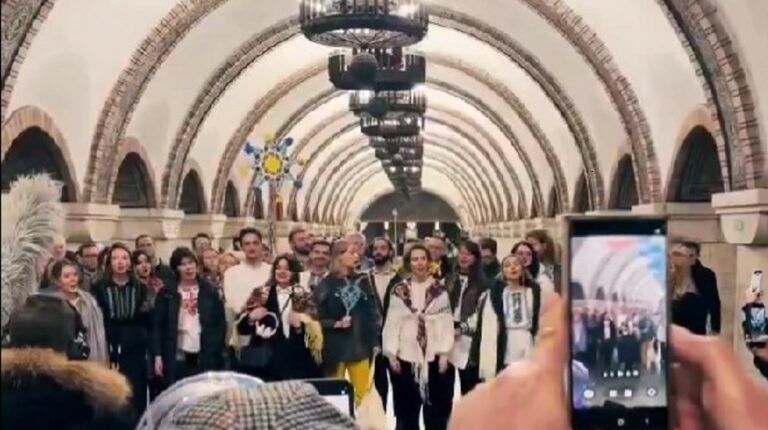 посольства заспівали щедрика у києві