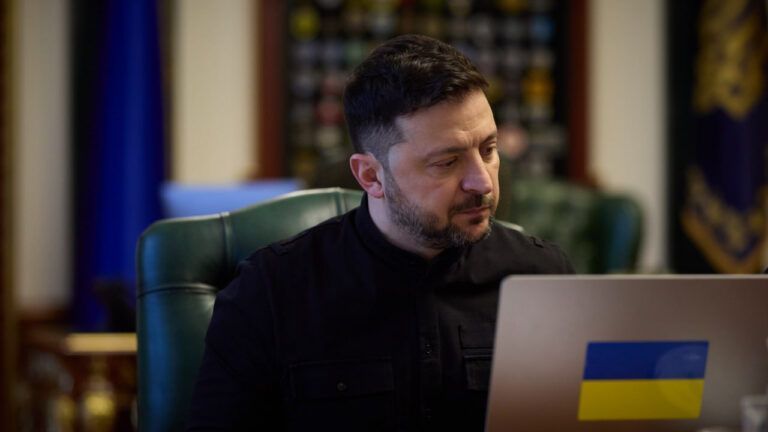 Зеленський запропонував Трампу надати Україні гарантії на 30-50 років